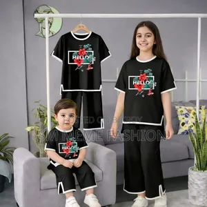 হাফ হাতা টি-শার্ট এবং প্যান্ট সেট