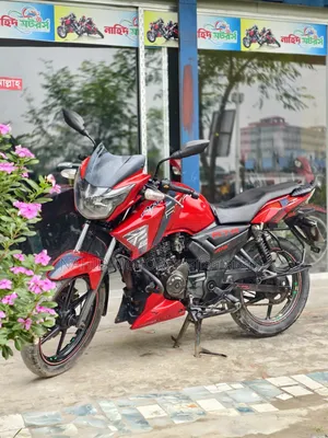 TVS Apache RTR 160 2V 2016 Red