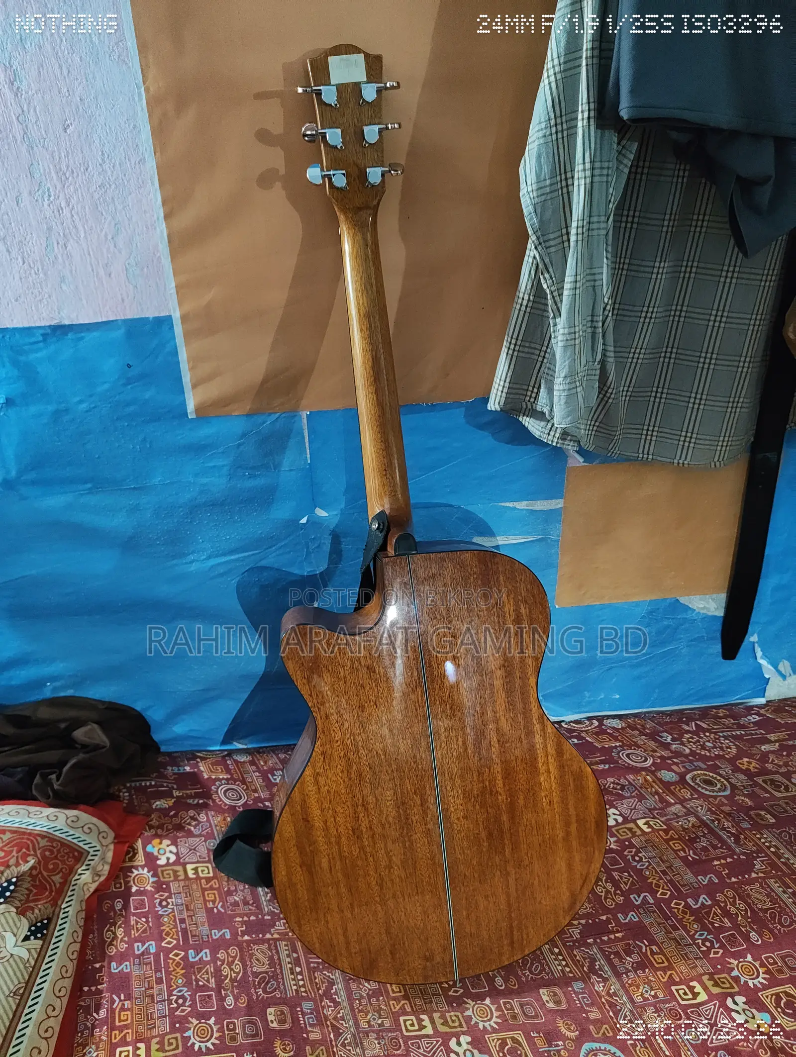 Guitar Model: Divisor L-720, Colour: Wood Glossy, Condition: Almost New