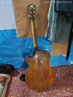 Guitar Model: Divisor L-720, Colour: Wood Glossy, Condition: Almost New