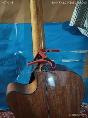 Guitar Model: Divisor L-720, Colour: Wood Glossy, Condition: Almost New