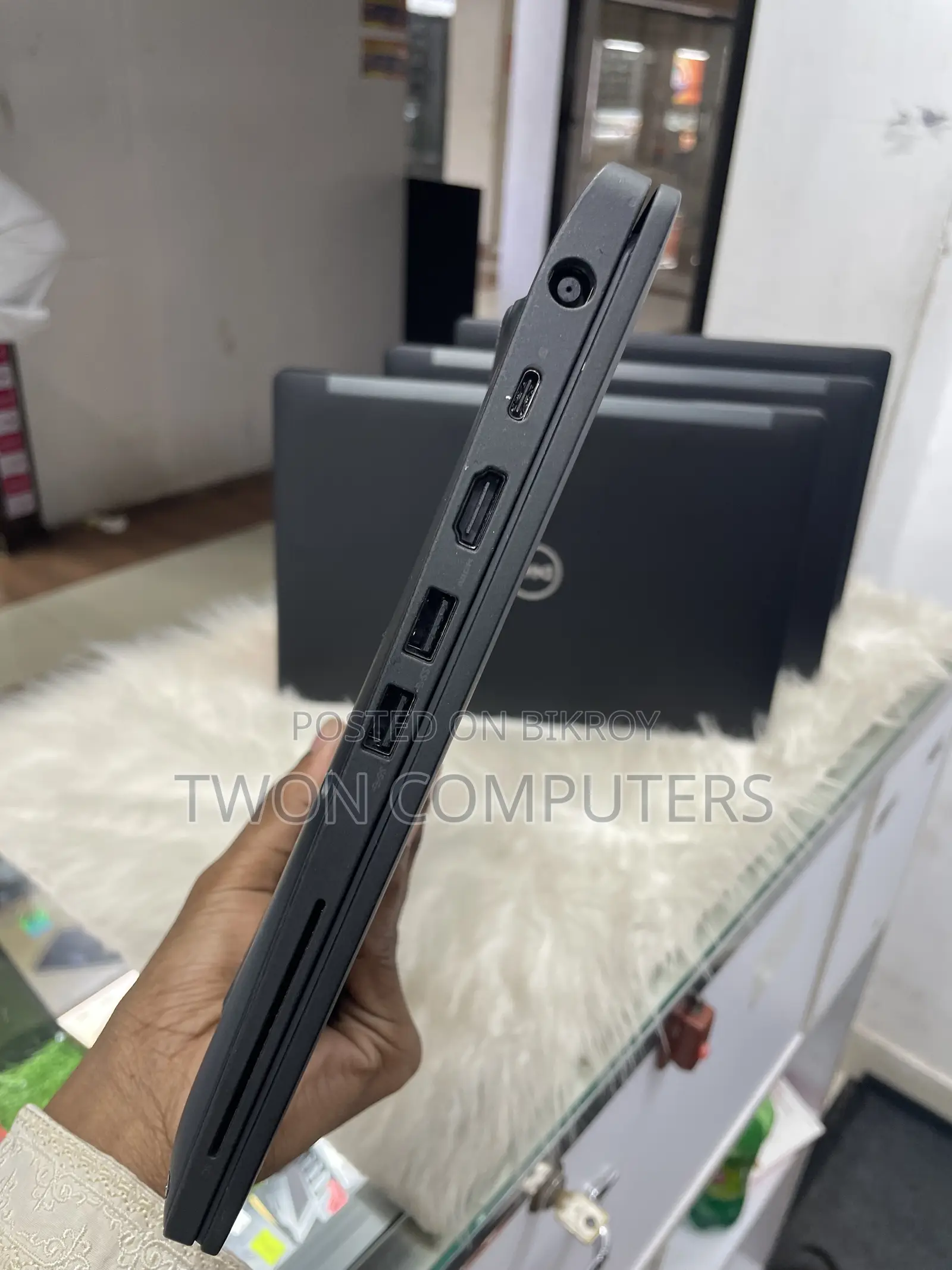 ল্যাপটপ ডেল ল্যাটিটিউড ৭৪৯০ ৮জিবি ইন্টেল এসএসডি ২৫৬জিবি
