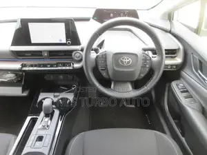 Toyota Prius 2023 Pearl