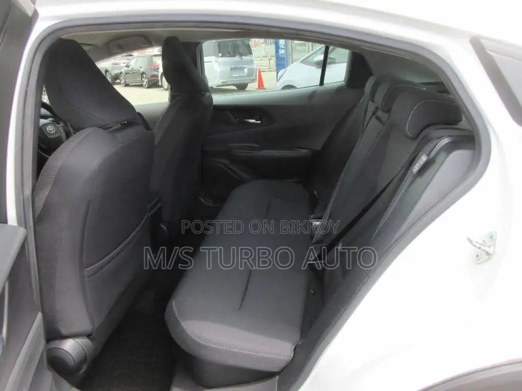 Toyota Prius 2023 Pearl