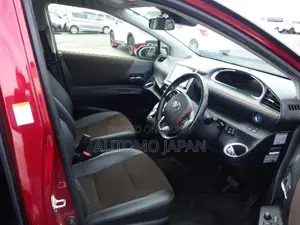 Toyota Sienta 1.5 Front-Wheel Drive 2021 Red