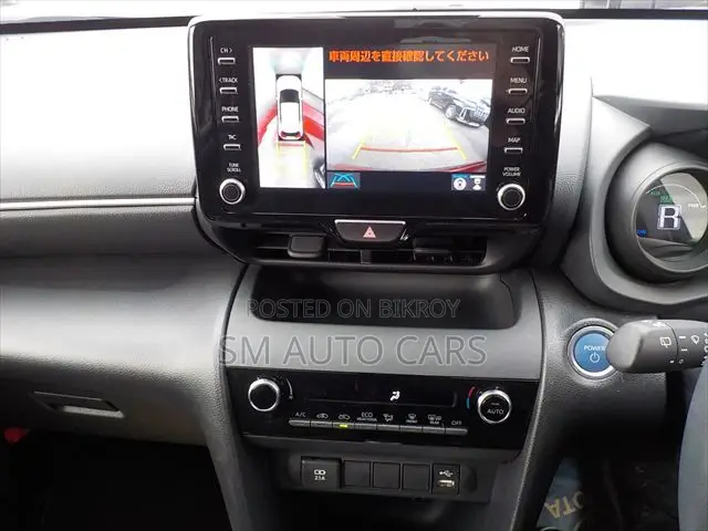 Toyota Yaris Cross 1.5 Hybrid FWD 2021 Red