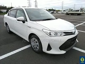 Toyota Axio 2021 White