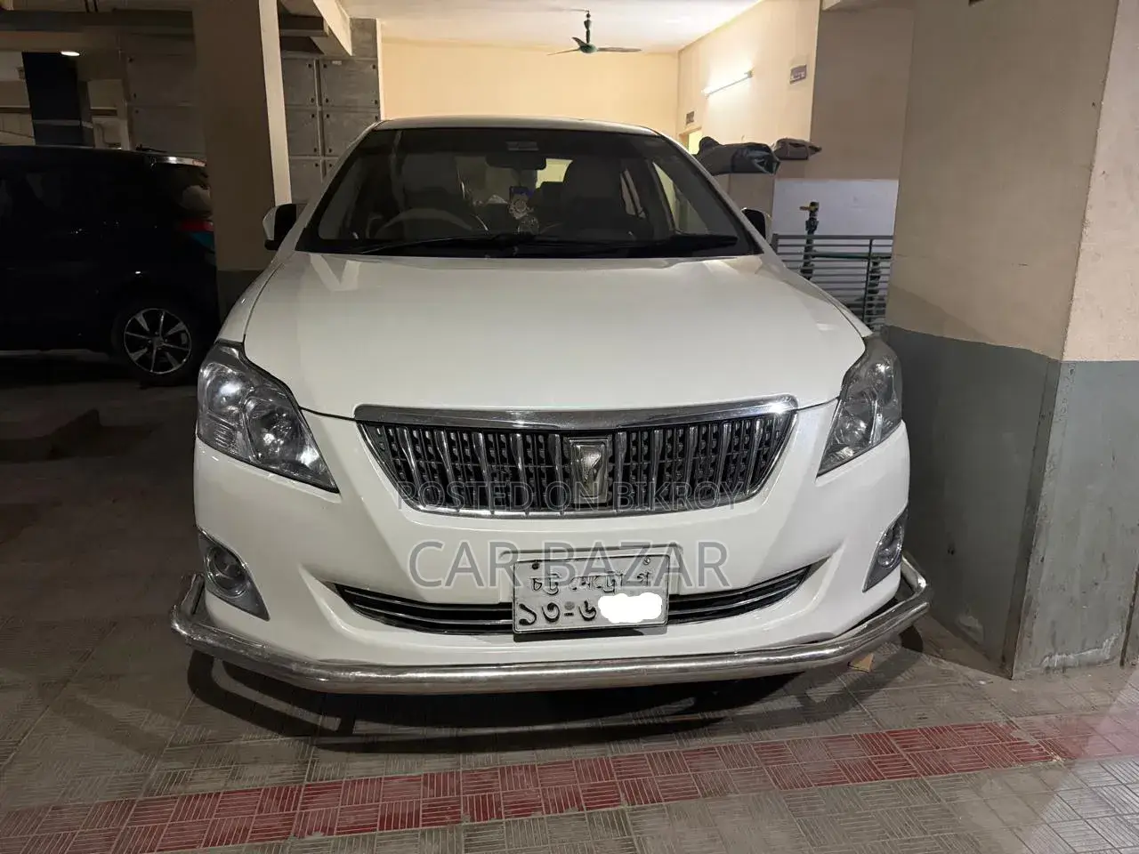 Toyota Premio 2013 Off White