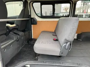Toyota HiAce 2021 White