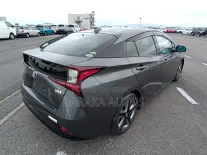 Toyota Prius 2021 Gray