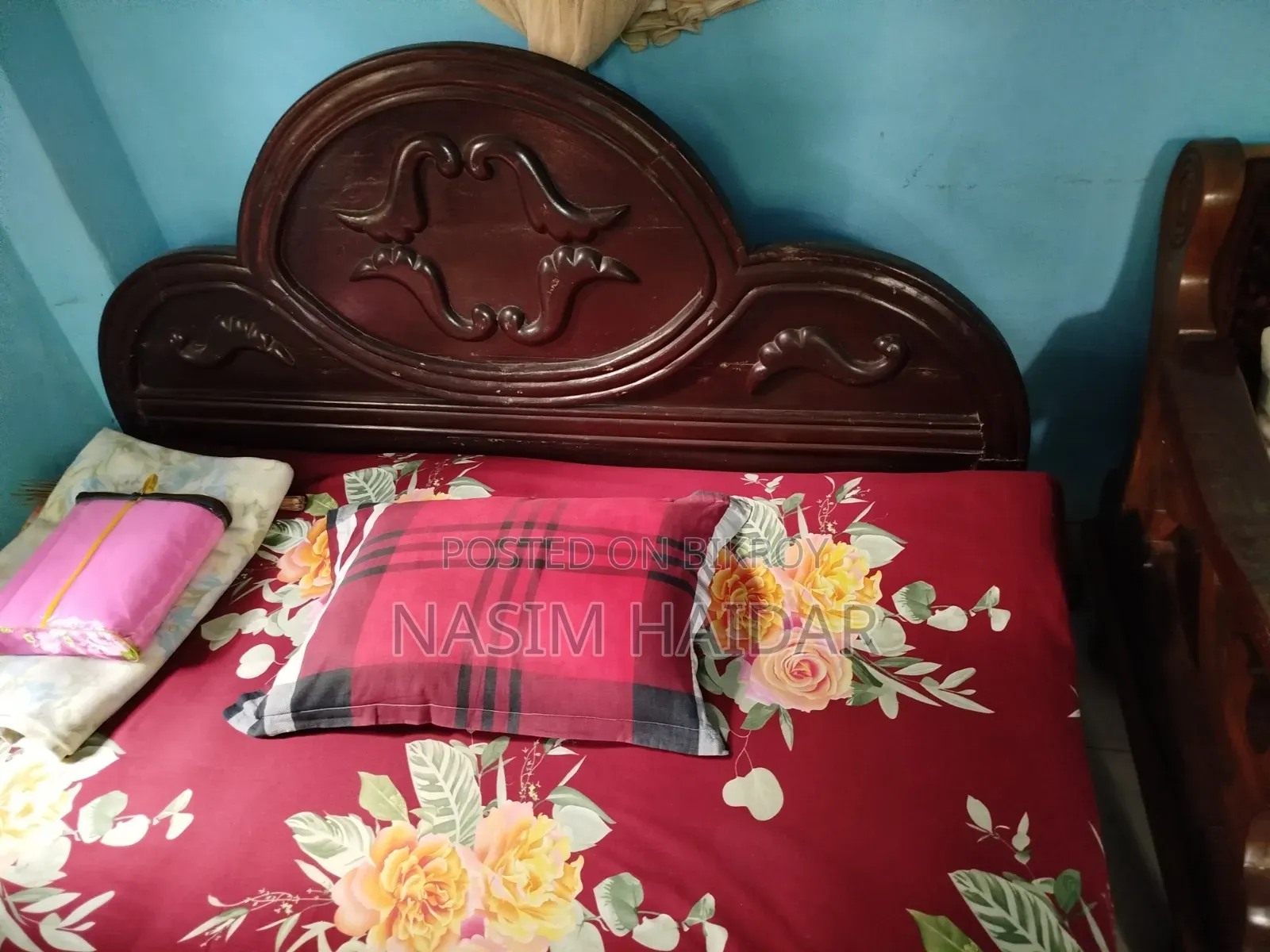 Selling a 6.5/5 feet bed