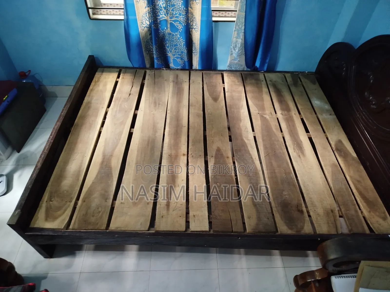 Selling a 6.5/5 feet bed