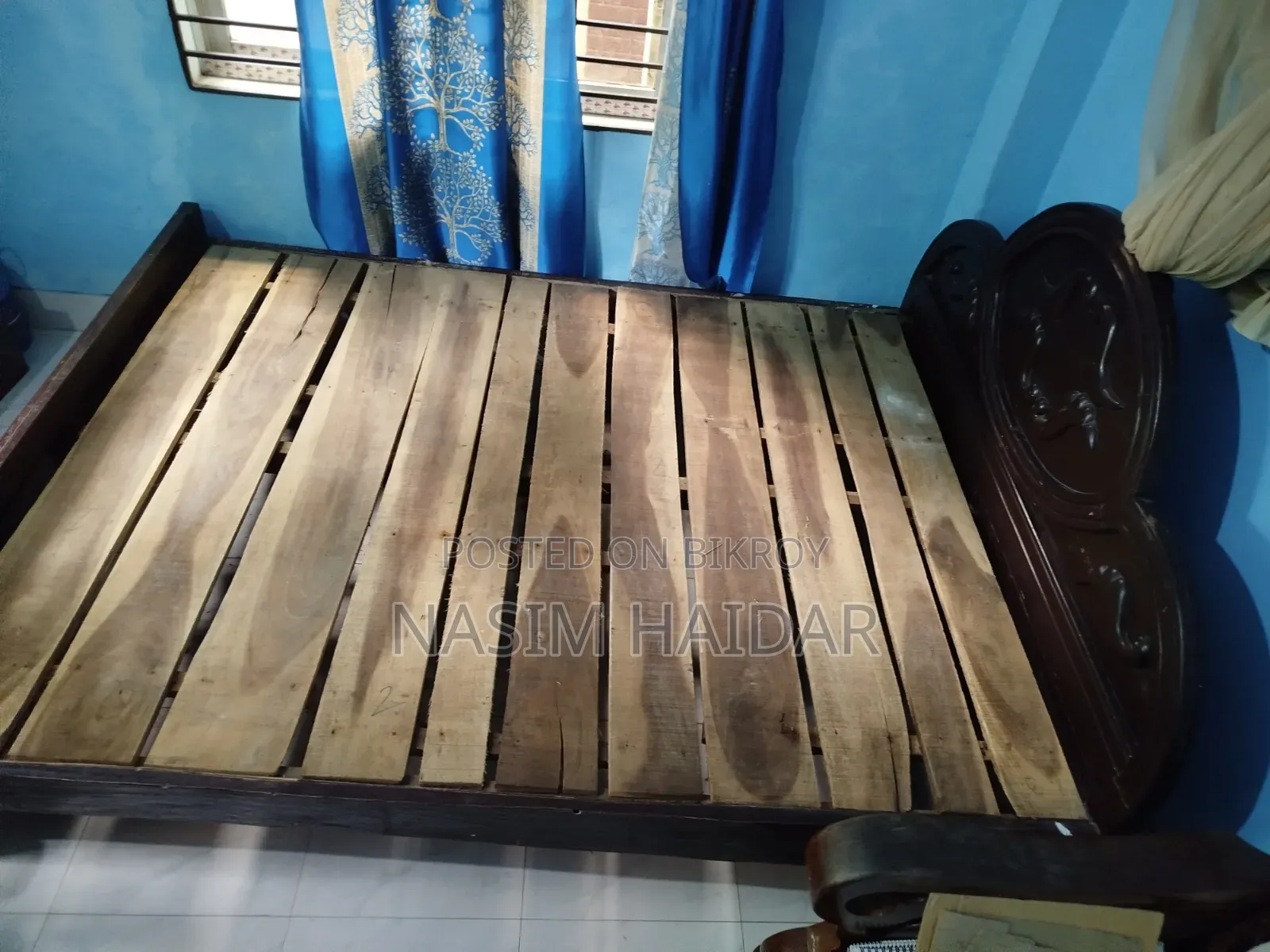 Selling a 6.5/5 feet bed