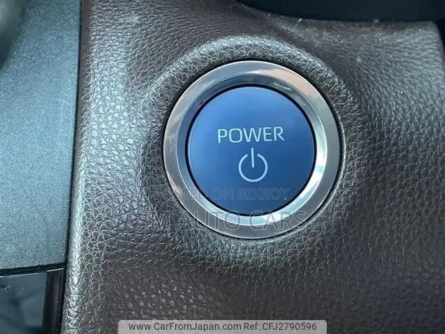 Toyota Yaris Cross 2021 Red