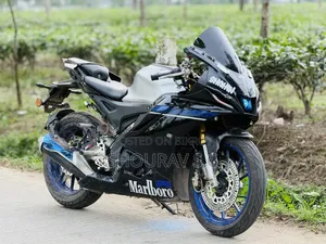 Yamaha R1 2023 Black