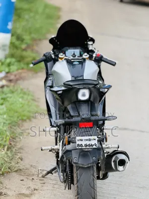 Yamaha R1 2023 Black