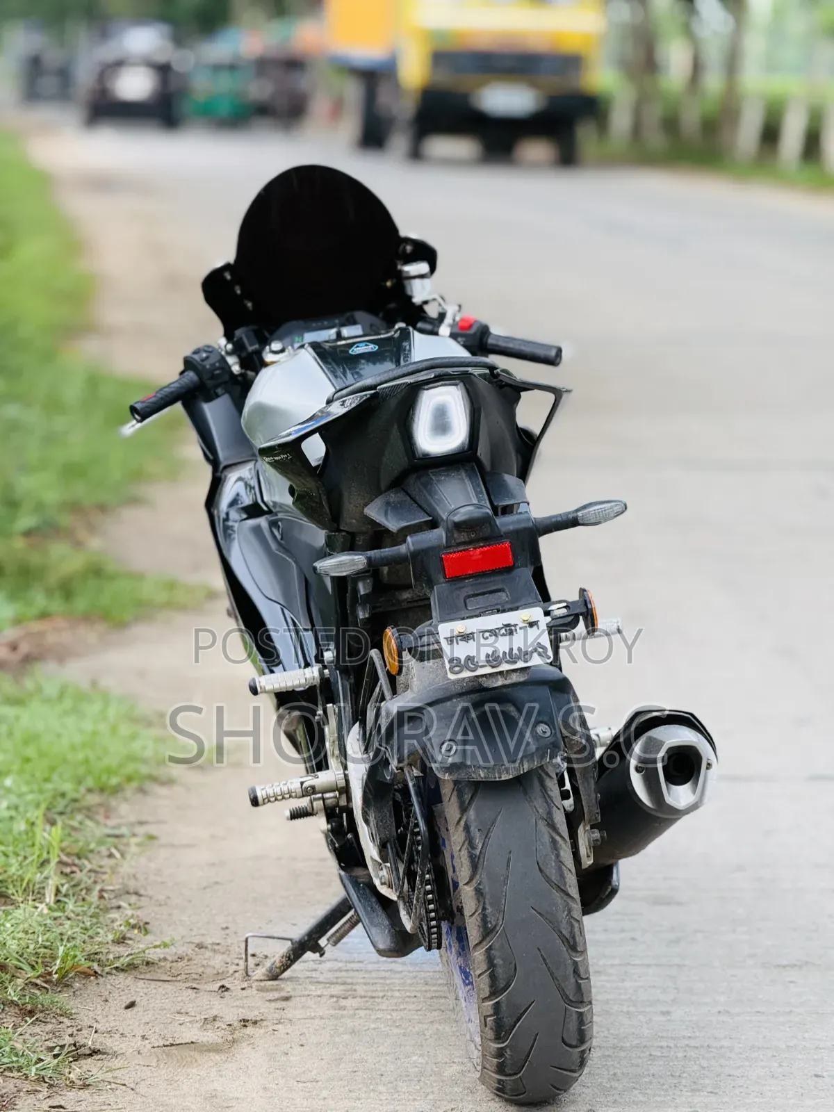 Yamaha R1 2023 Black