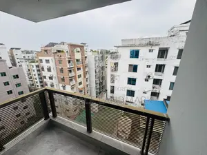 বসুন্ধরায় ২০ বেডরুমের বাড়ি বিক্রয় হবে