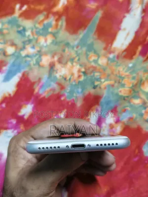 Apple iPhone 8 64 GB White