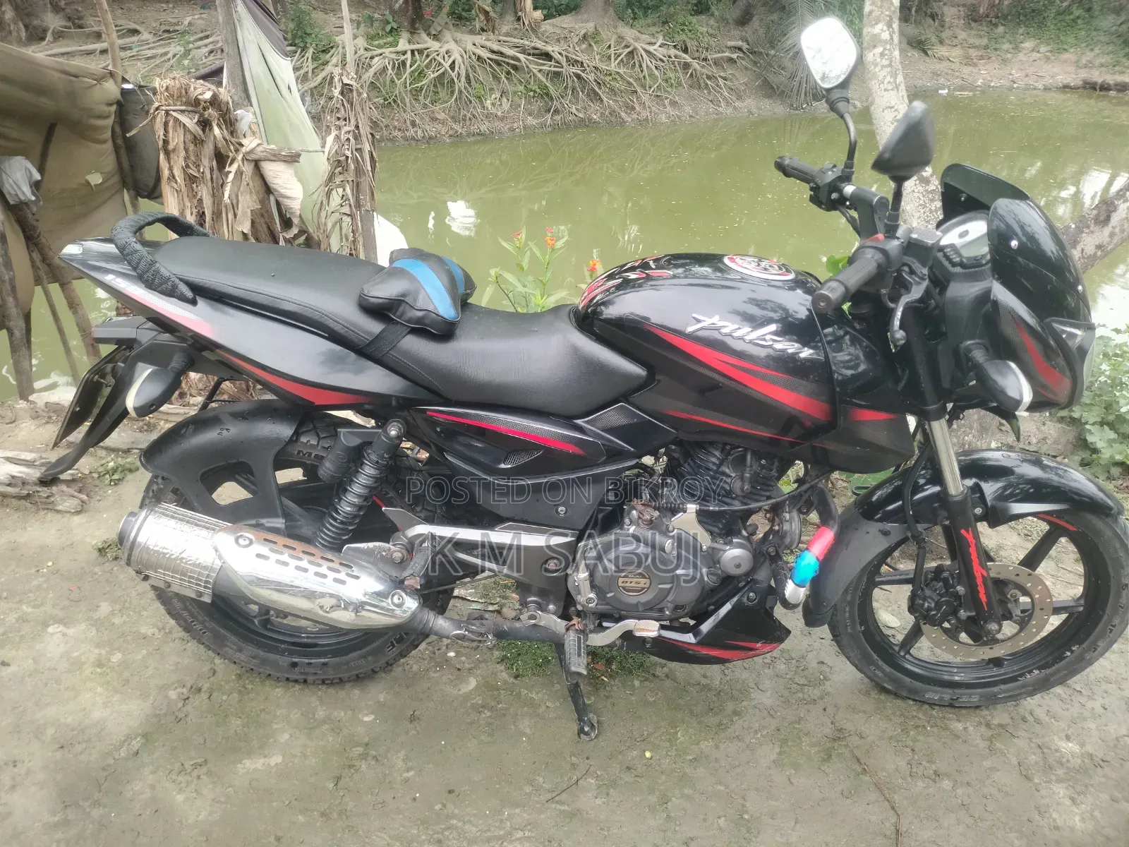 বাজাজ পালসার ১৫০ ২০২১ ব্ল্যাক