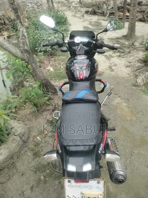 বাজাজ পালসার ১৫০ ২০২১ ব্ল্যাক