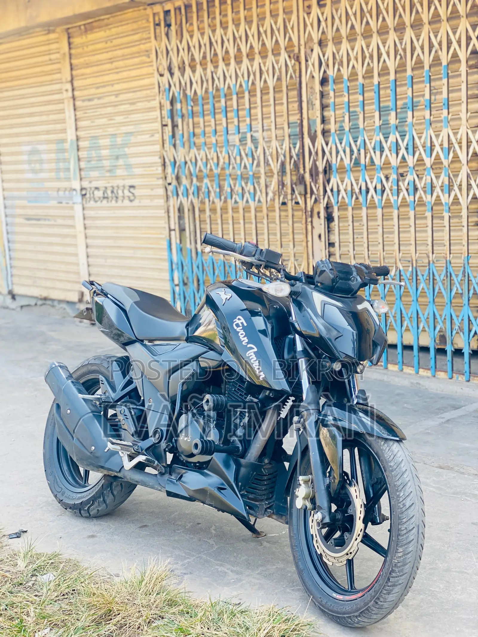 TVS Apache 160 4V 2022 Black