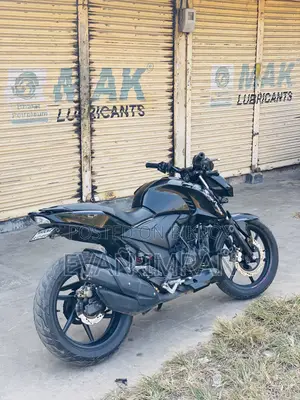 TVS Apache 160 4V 2022 Black