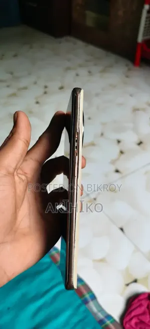 রিয়েলমি ১১ প্রো ২৫৬ জিবি হোয়াইট