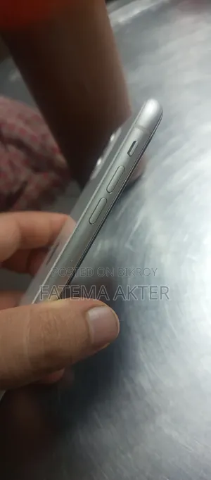 Apple iPhone 11 64 GB White