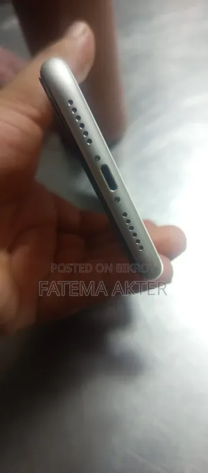 Apple iPhone 11 64 GB White