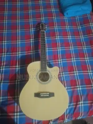 Axe Authentic Guitar for Sale. Bought 23 days ago, absolutely fresh.