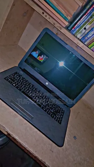 Laptop HP Stream 14-Cb110nr 2GB Intel Core I3 HDD 32GB