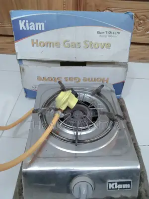Kiam Gas Stove with Premium Pipe and Regulator (Used for only 3 months)
