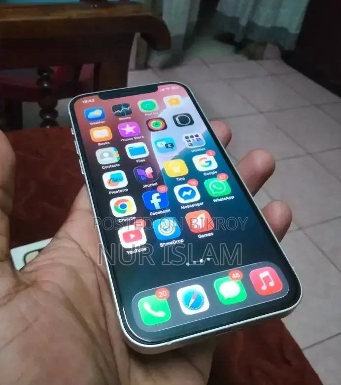 Apple iPhone 12 64 GB White