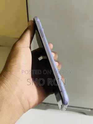 Apple iPhone 11 64 GB Purple