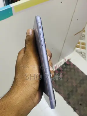 Apple iPhone 11 64 GB Purple