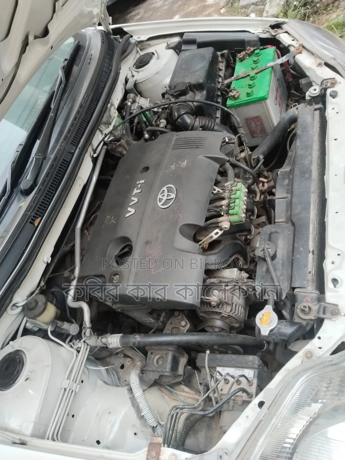 টয়োটা করোলা ২০০২ সাদা