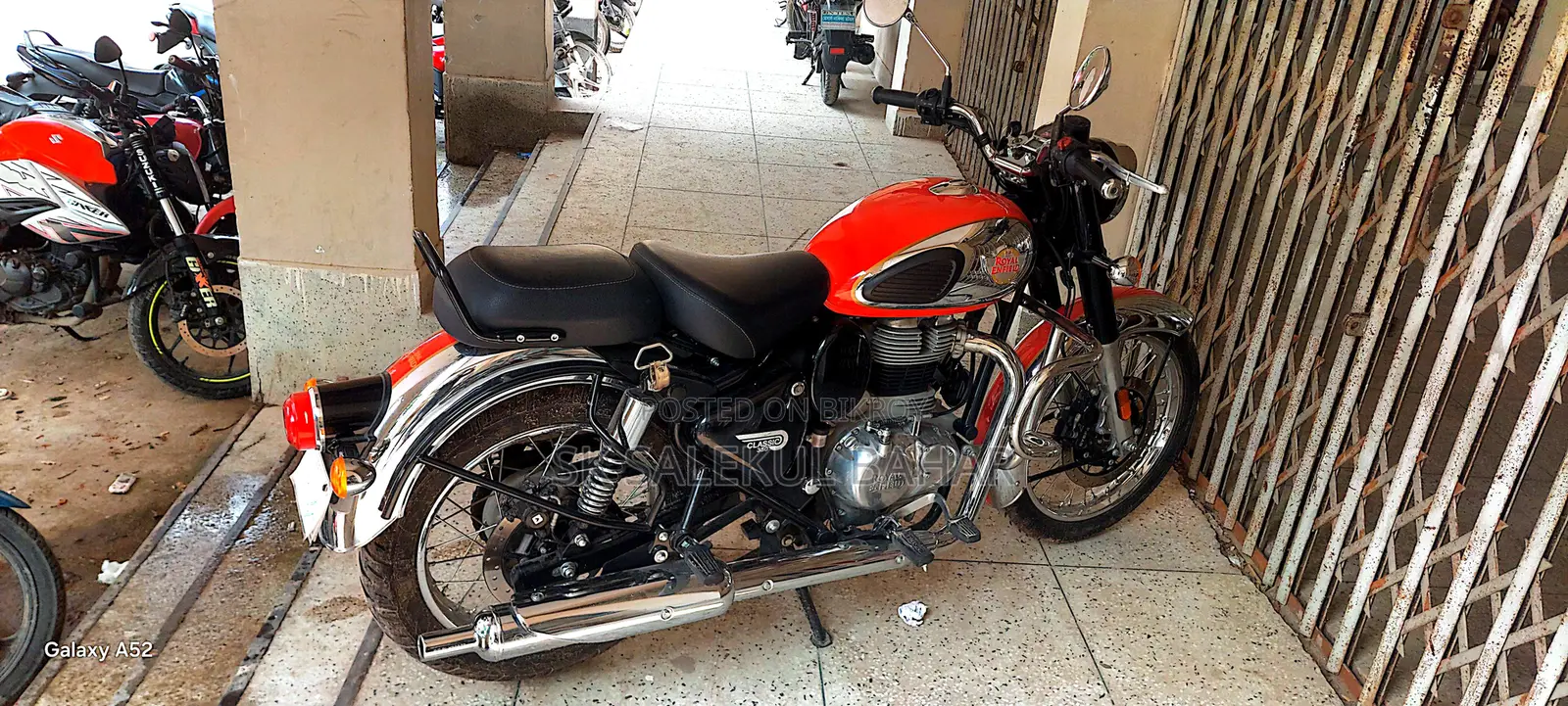 Royal Enfield Classic 350 2025 Red