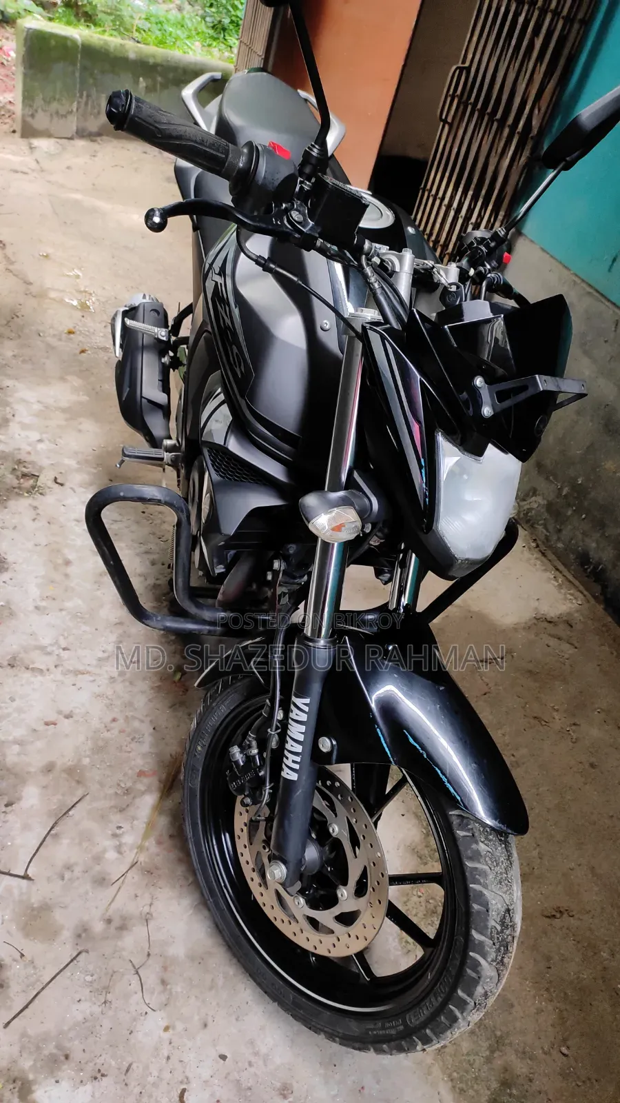 ইয়ামাহা এফজেড ২০২২ কালো