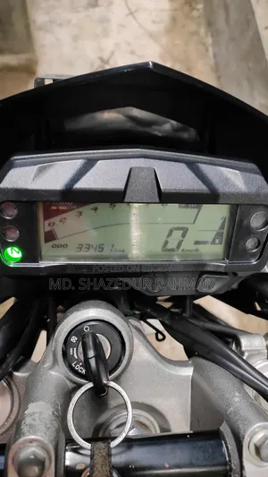 ইয়ামাহা এফজেড ২০২২ কালো