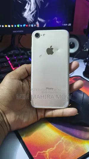 অ্যাপল আইফোন ৭ ৩২ জিবি রোজ গোল্ড