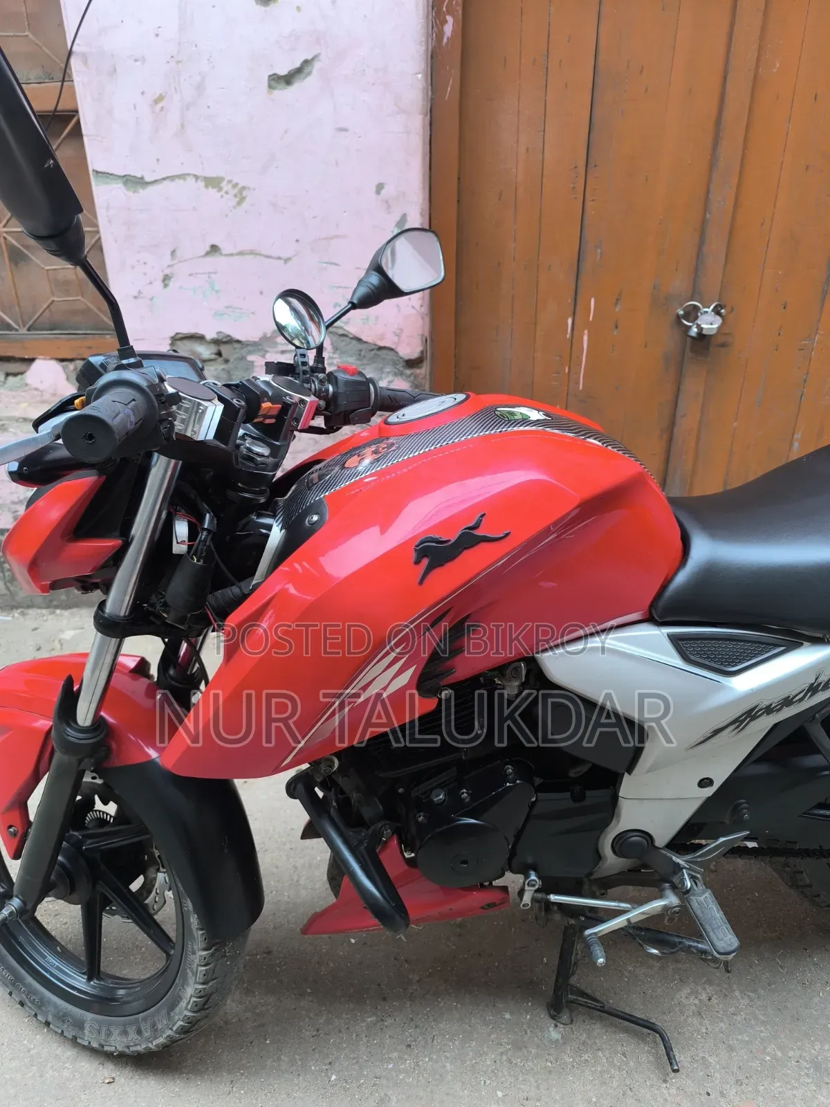 TVS Apache 160 4V 2022 Red