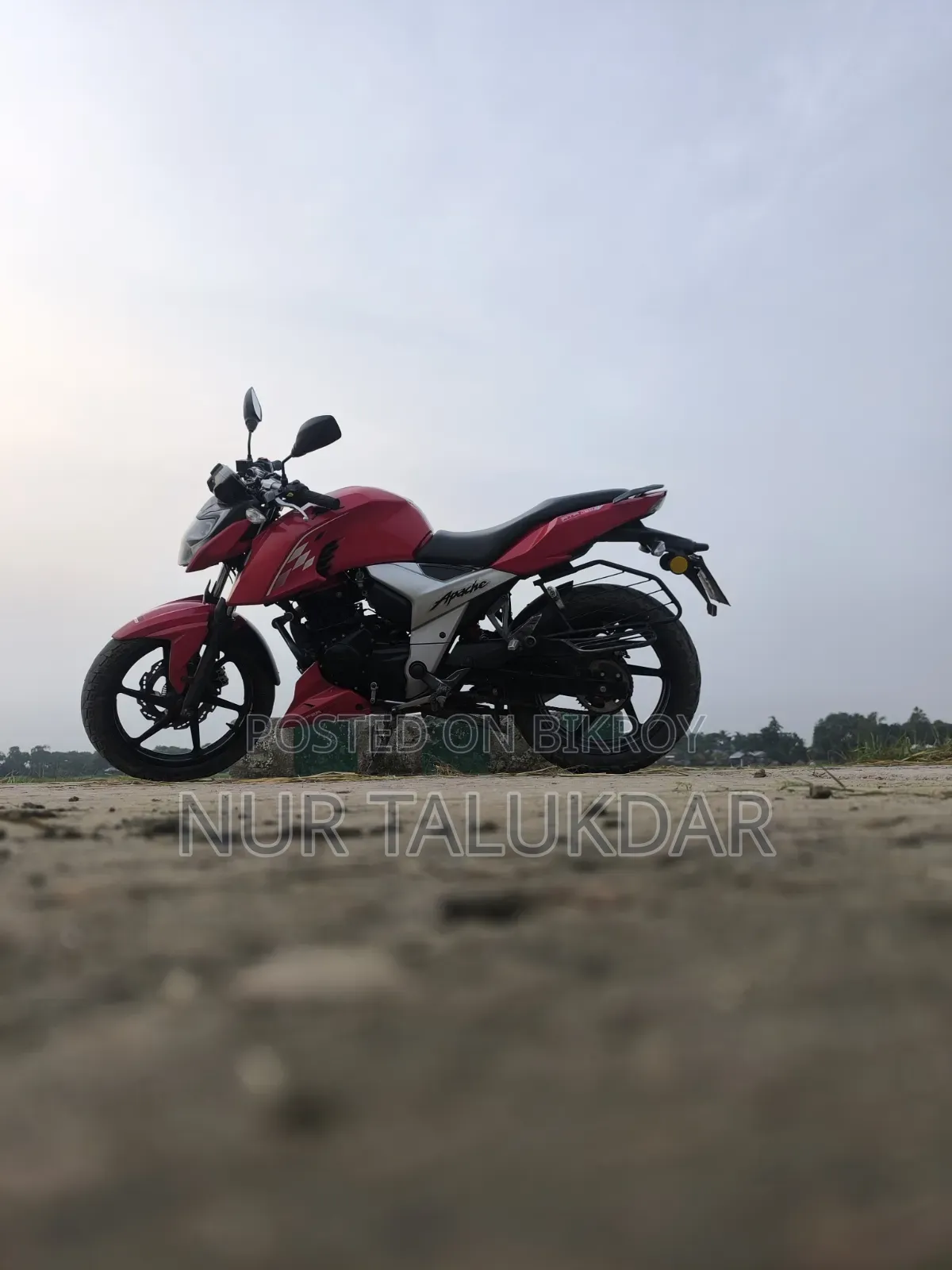 TVS Apache 160 4V 2022 Red