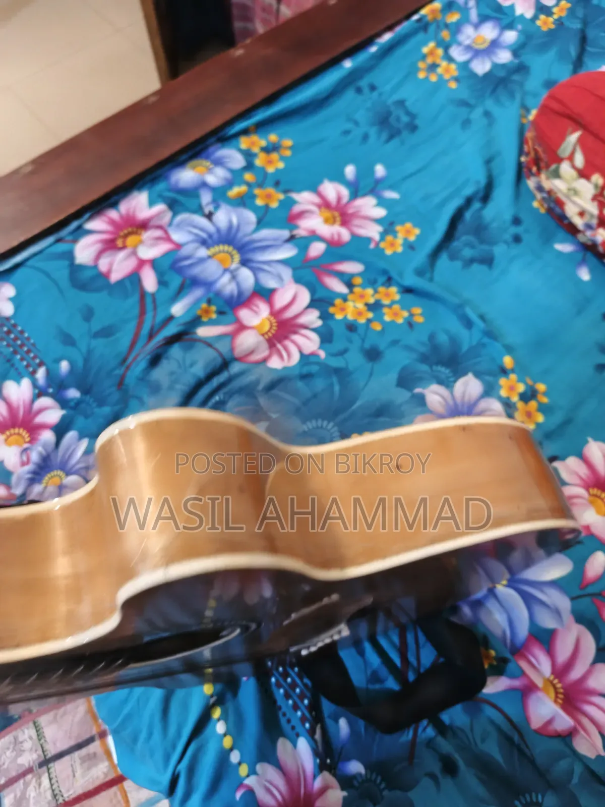 Acoustic Guitar, Semi-Electric
