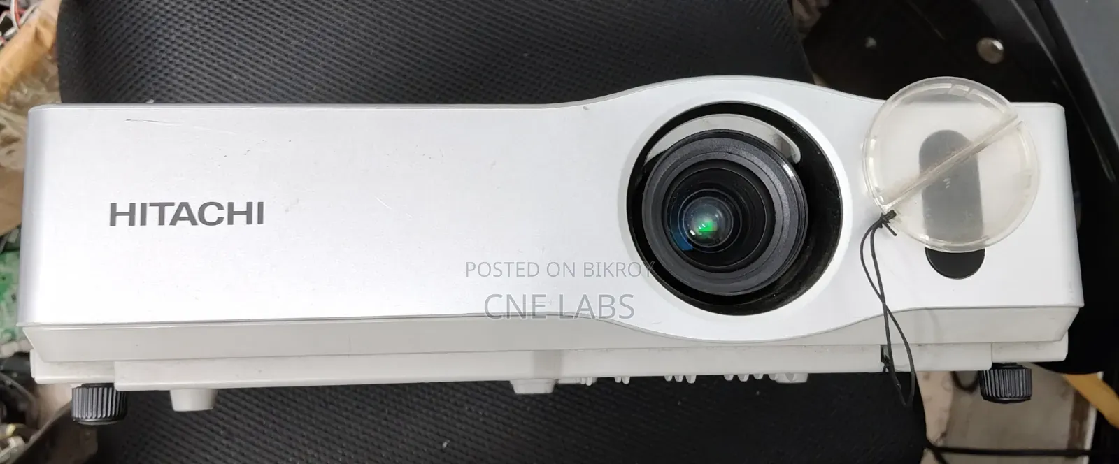 হিটাচি Cp-X450 4000 লুমেন প্রজেক্টর