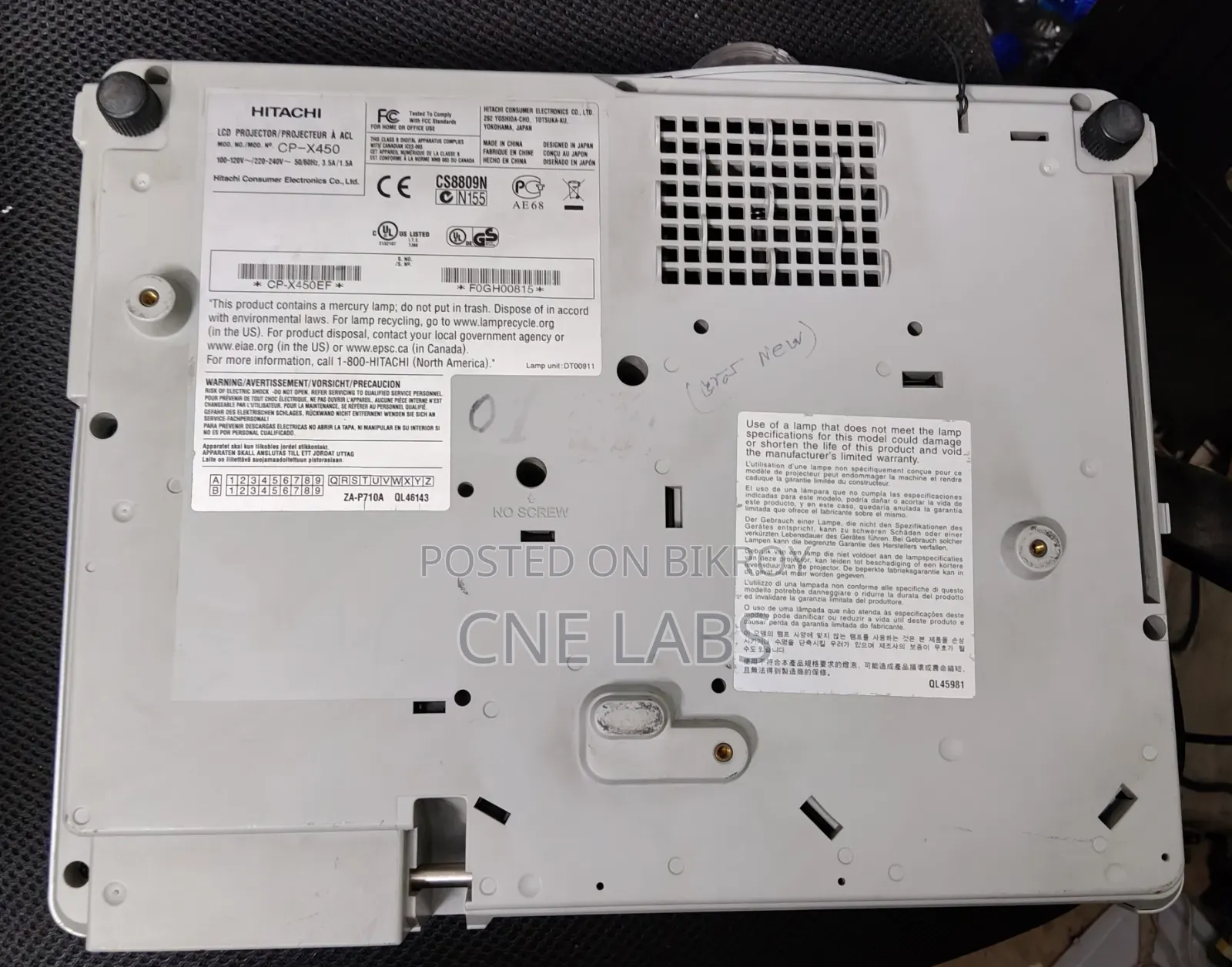 হিটাচি Cp-X450 4000 লুমেন প্রজেক্টর