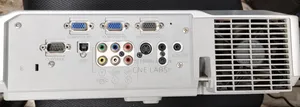 হিটাচি Cp-X450 4000 লুমেন প্রজেক্টর