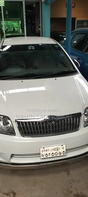 Toyota Corolla 2005 White