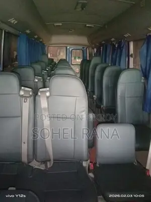 Mitsubishi Fuso Rosa 2017 Blue