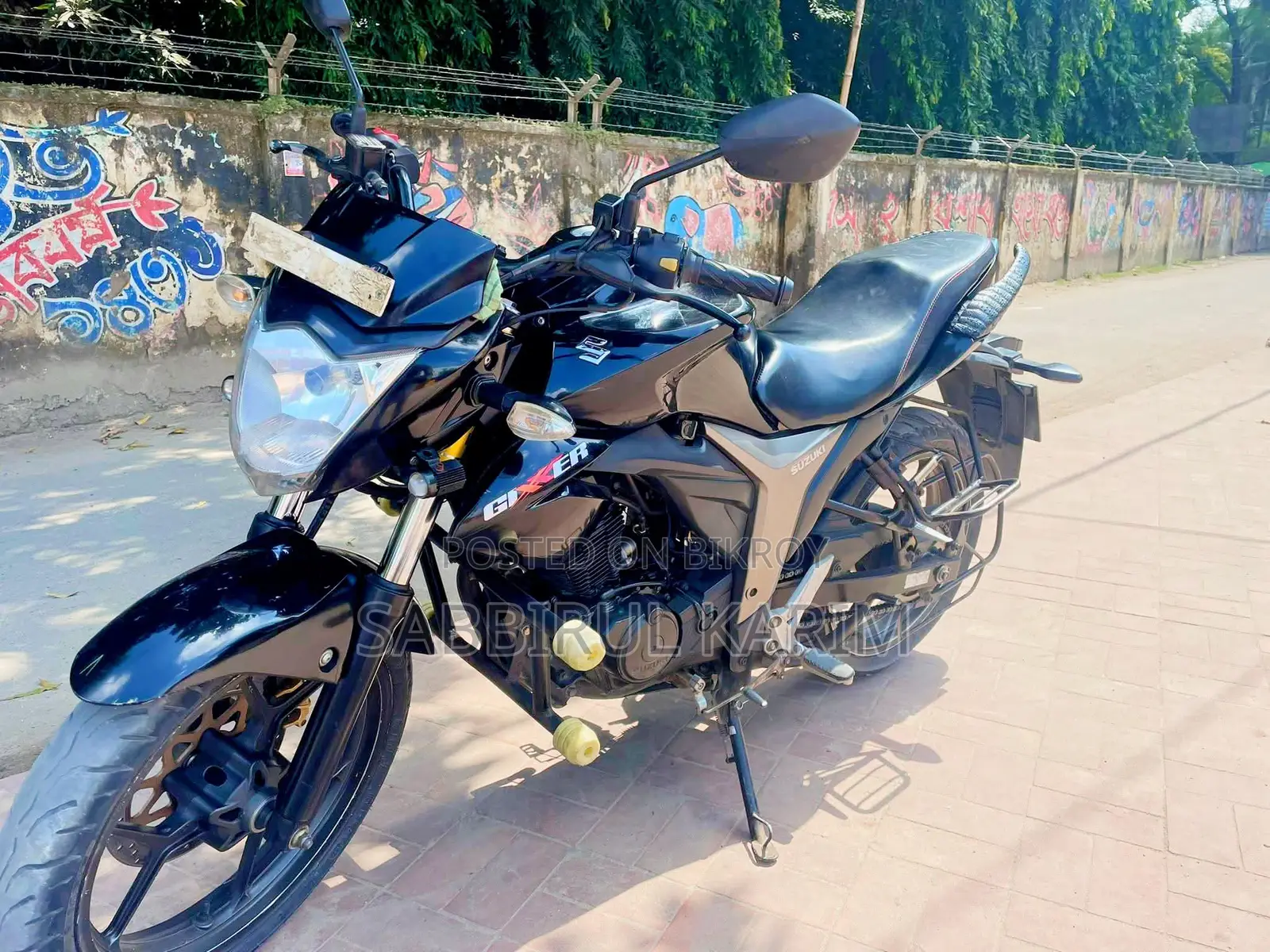 সুজুকি জিক্সার মনোটোন ২০১৭ ব্ল্যাক